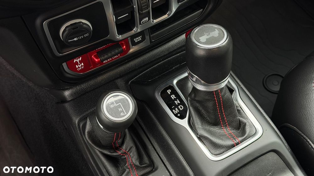 Jeep Wrangler - 33