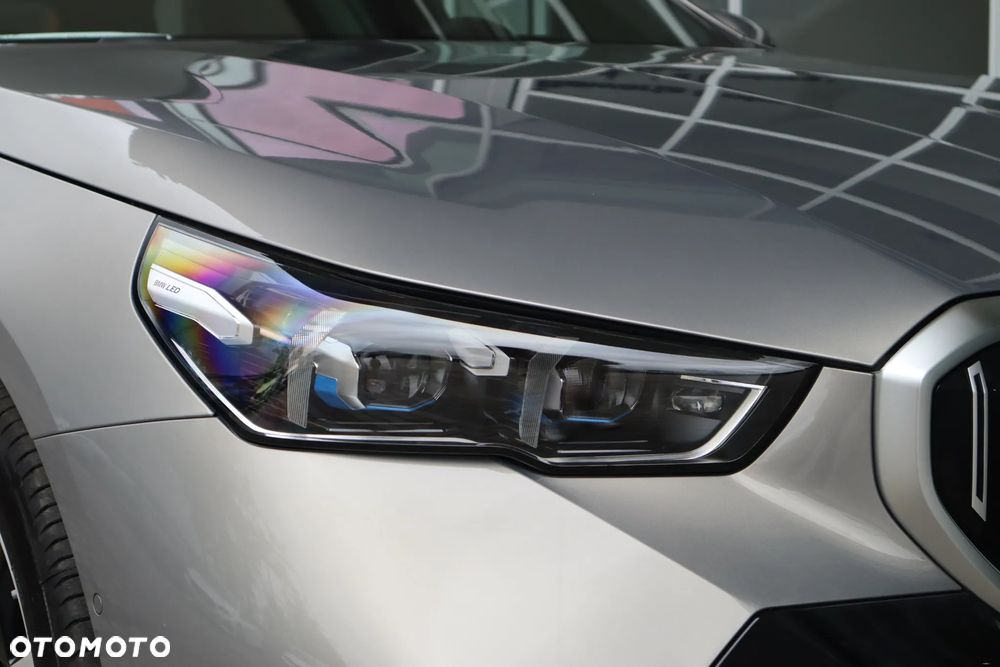 BMW i5 - 7