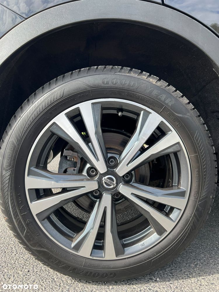 Nissan Qashqai - 25