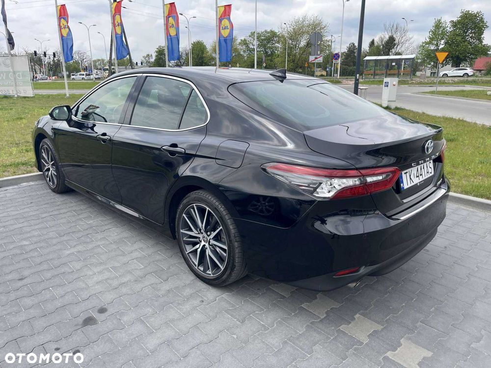 Toyota Camry - 2