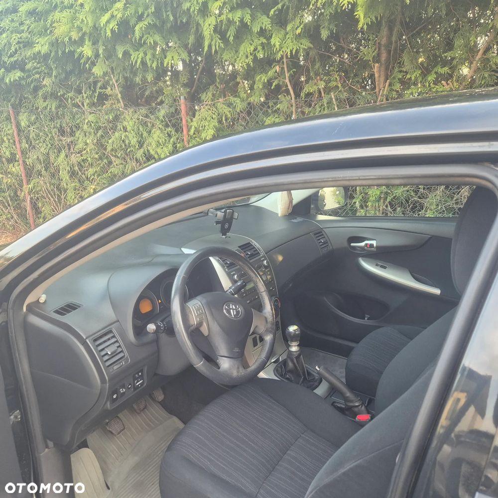 Toyota Corolla 1.6 Luna - 12