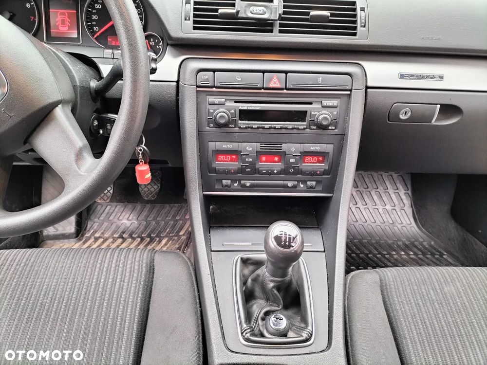 Audi A4 Avant 1.8 T quattro - 17