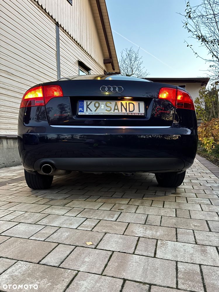 Audi A4 Limousine - 17