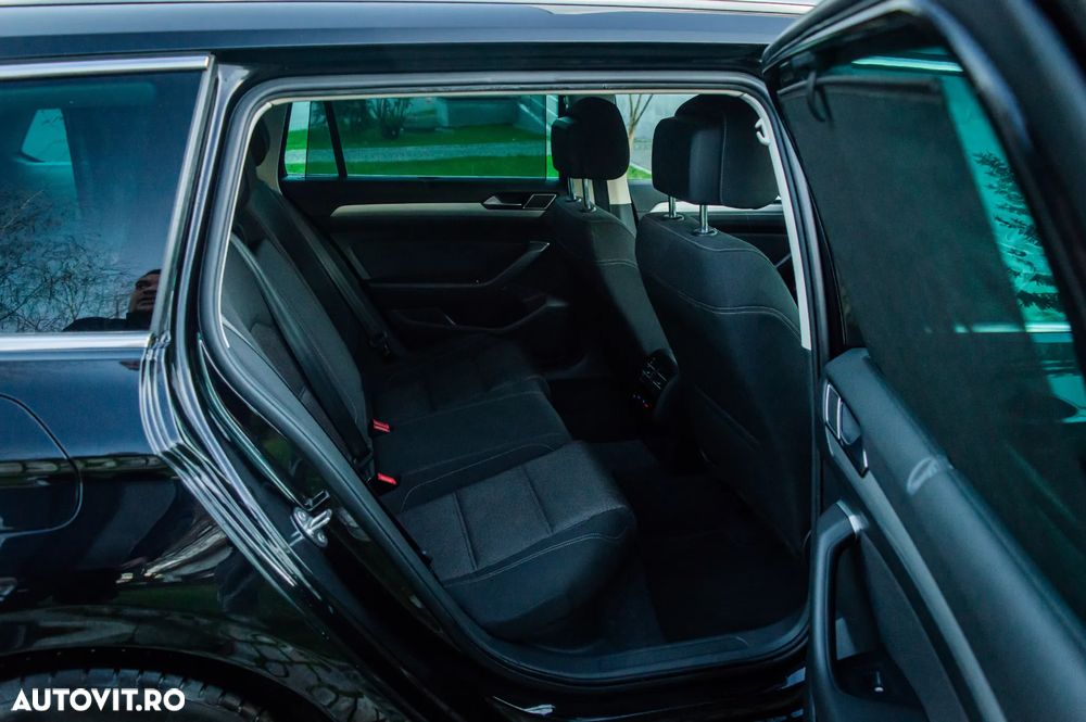 Volkswagen Passat 2.0 TDI SCR Highline - 30