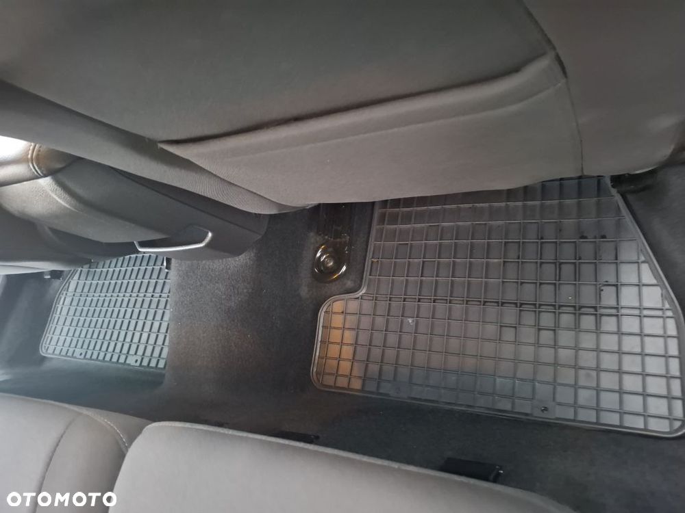Ford Focus 1.5 TDCi SYNC Edition PowerShift - 29