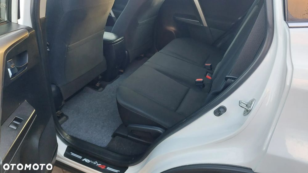 Toyota RAV4 - 17