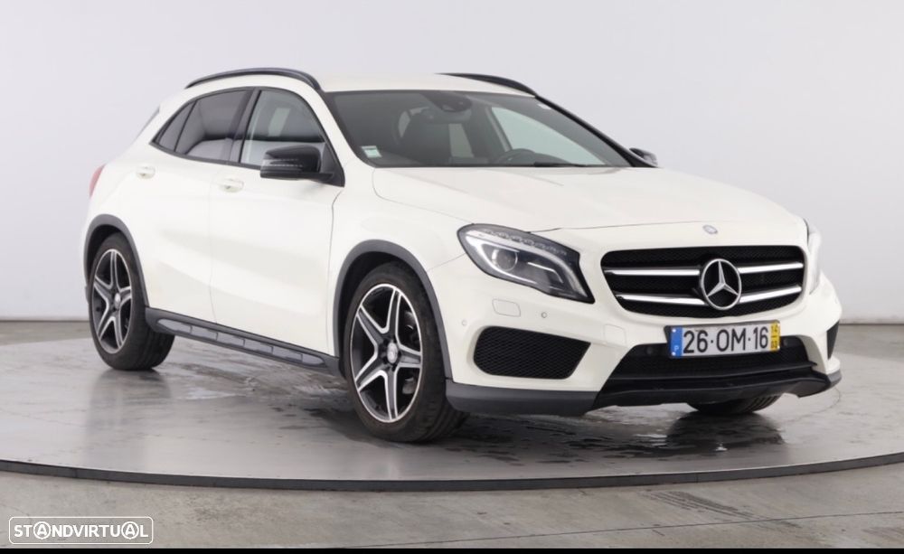 Mercedes-Benz GLA 220 CDi AMG Line - 1
