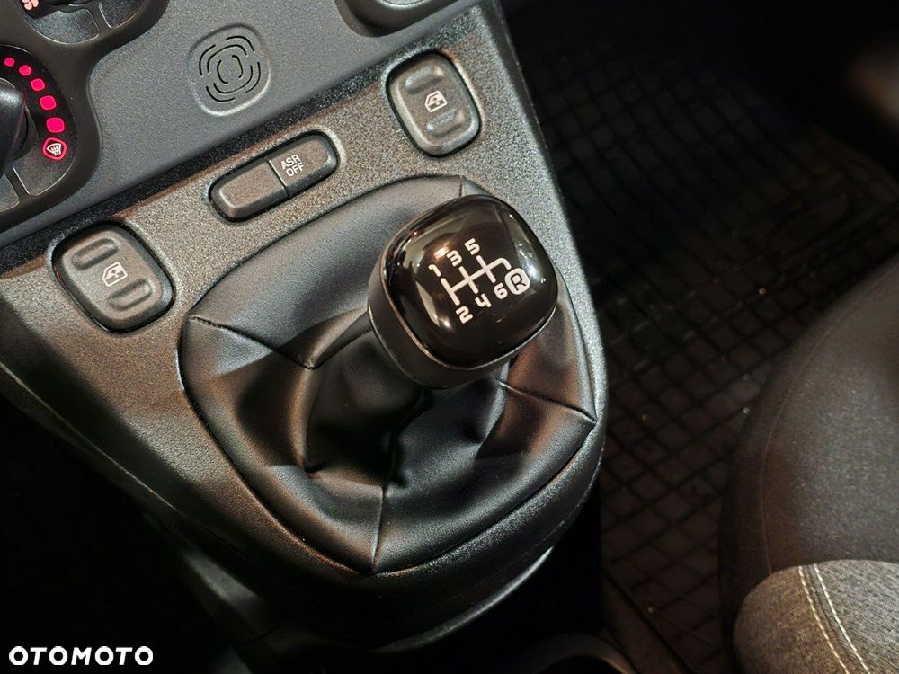 Fiat Panda 1.0 Hybrid City Cross - 26