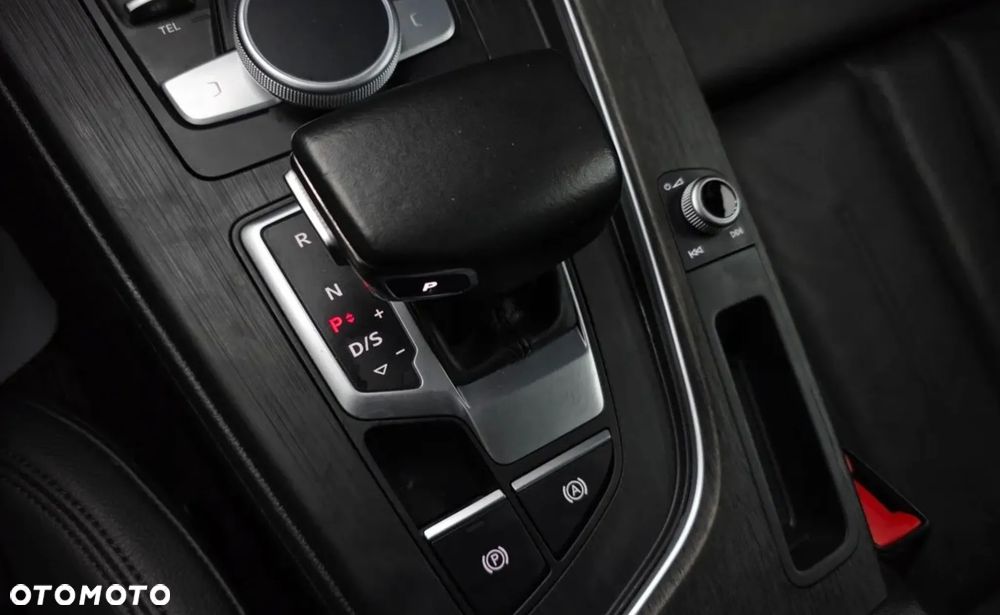 Audi A4 Limousine 40 TFSI quattro S tronic - 5