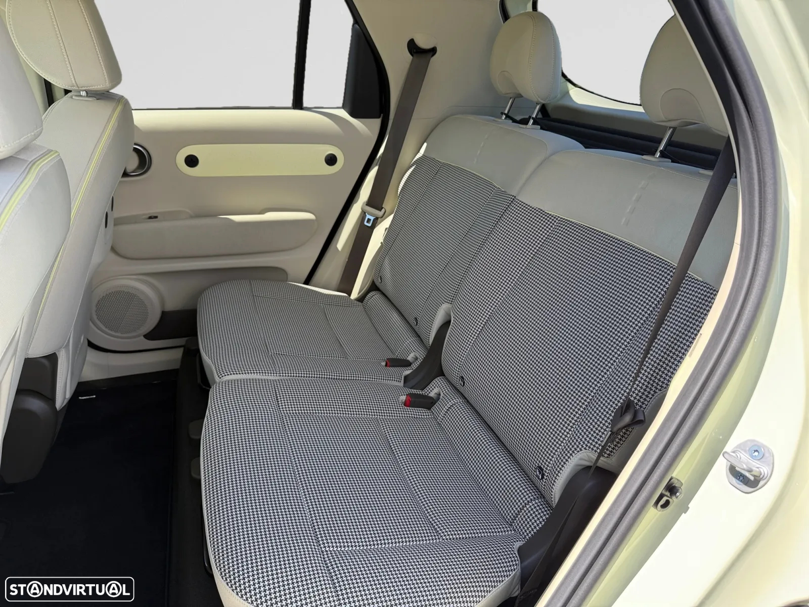 Hyundai Inster 49 kWh Style Plus - 15