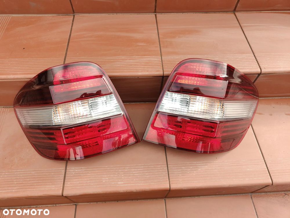 MERCEDES ML W164 LIft 08-11 Lampa Tylna Lewa Prawa Tył - 3