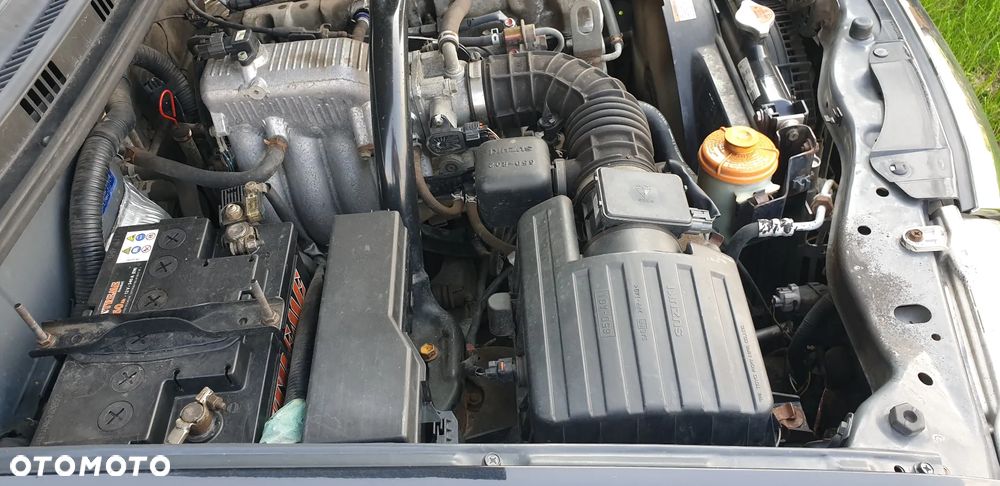 Suzuki Grand Vitara 2.0 - 31