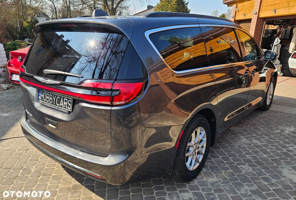 Chrysler Pacifica - 6