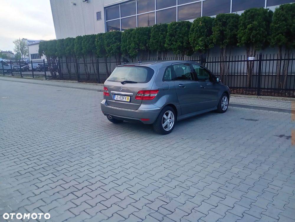Mercedes-Benz Klasa B 200 CDI Autotronic Grand Edition - 14
