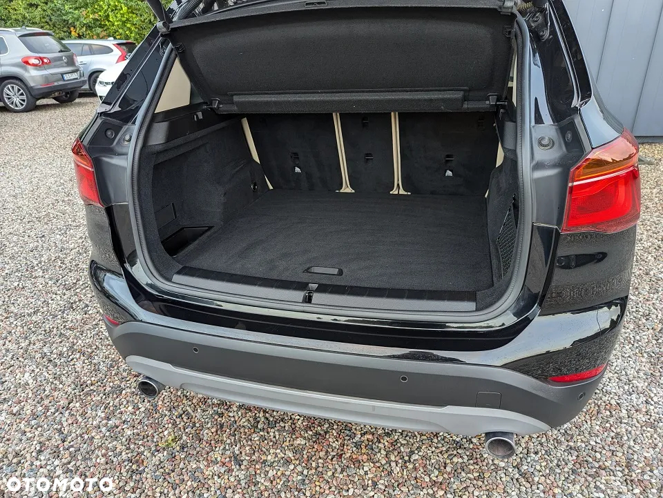 BMW X1 xDrive25d xLine - 27