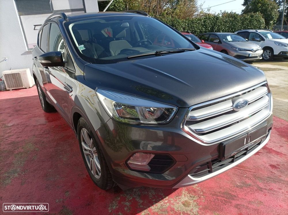 Ford Kuga 1.5 TDCi EcoBlue Titanium — photo 3