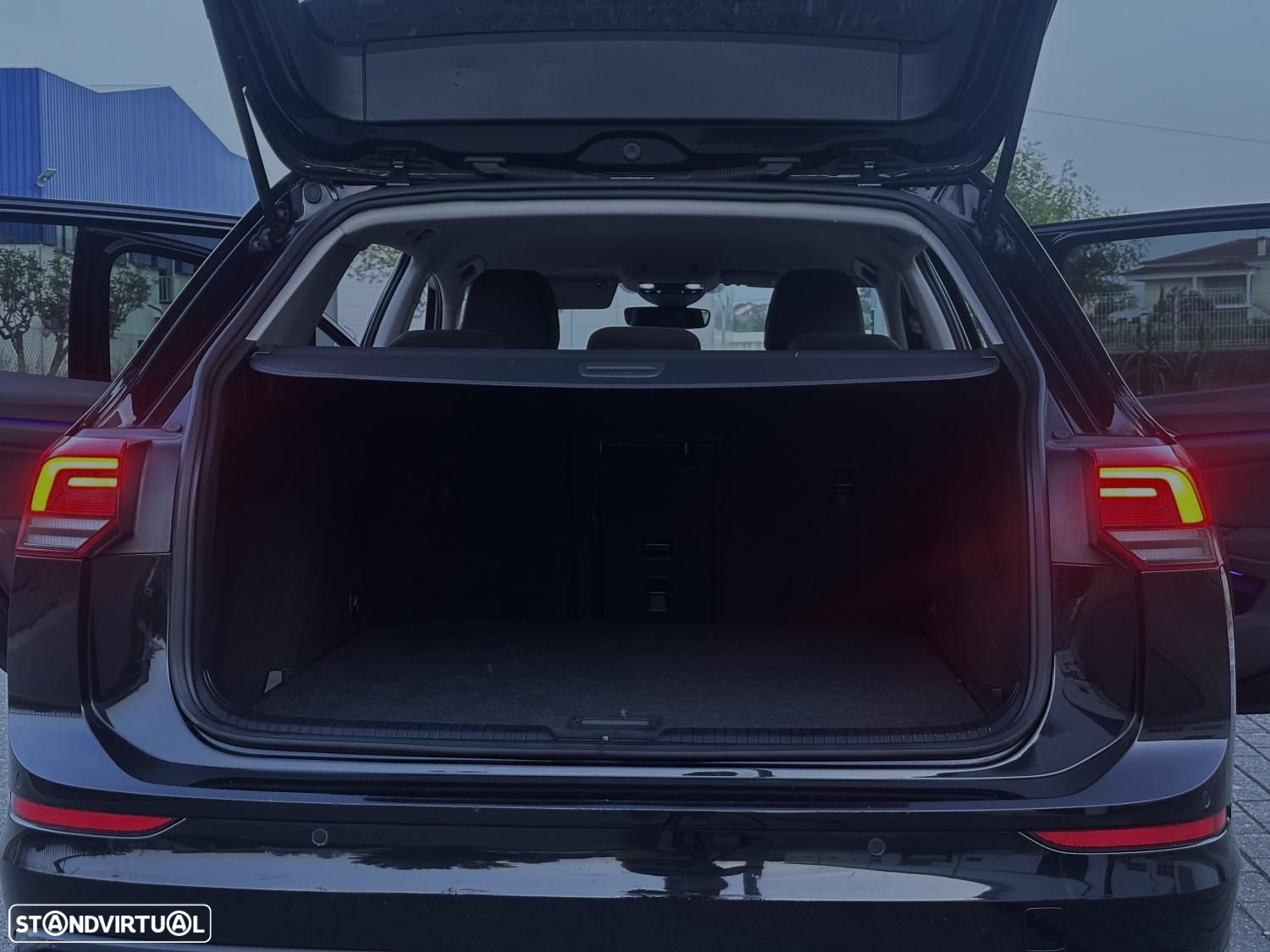 VW Golf Variant 2.0 TDi Conceptline - 16