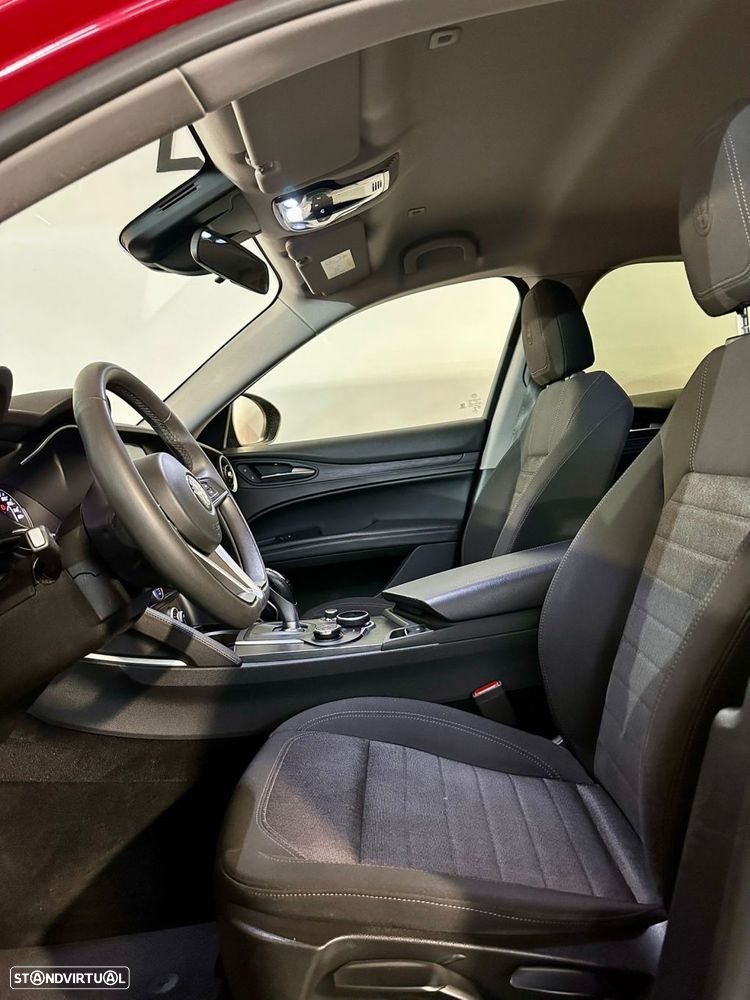 Alfa Romeo Stelvio 2.2 D AT8 - 10
