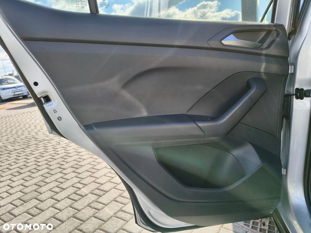 Volkswagen T-Cross - 11