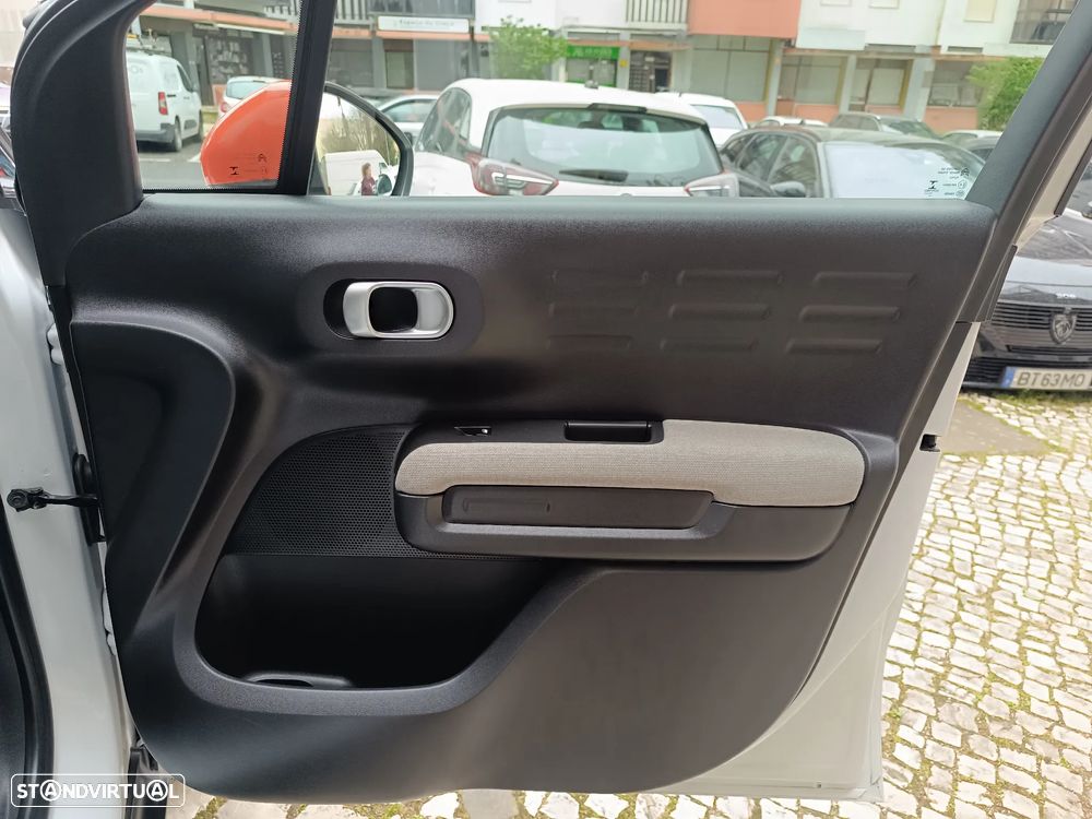 Citroën C3 Aircross PureTech 130 Stop & Start EAT6 OPF SHINE - 26