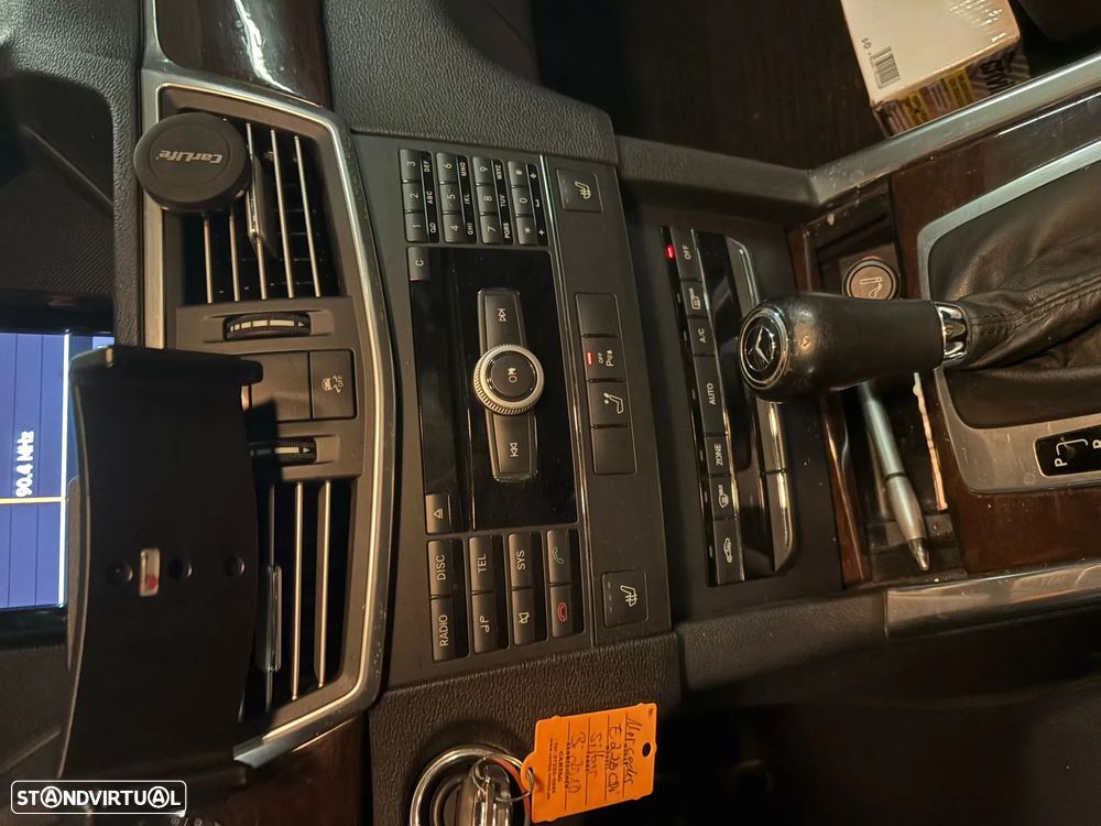 Mercedes-Benz E 220 CDI DPF BlueEFFICIENCY Auto - 15