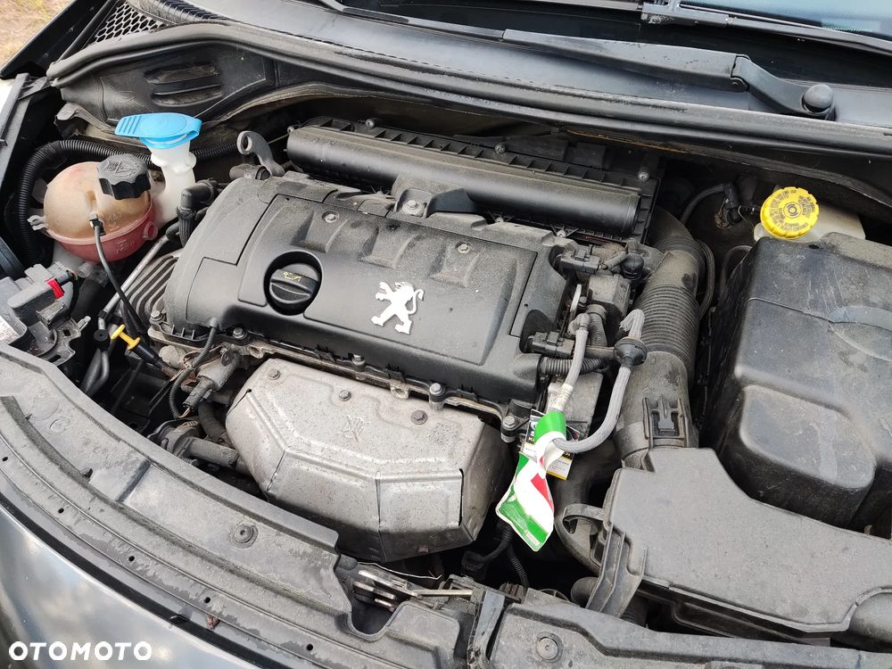 Peugeot 207 CC - 6