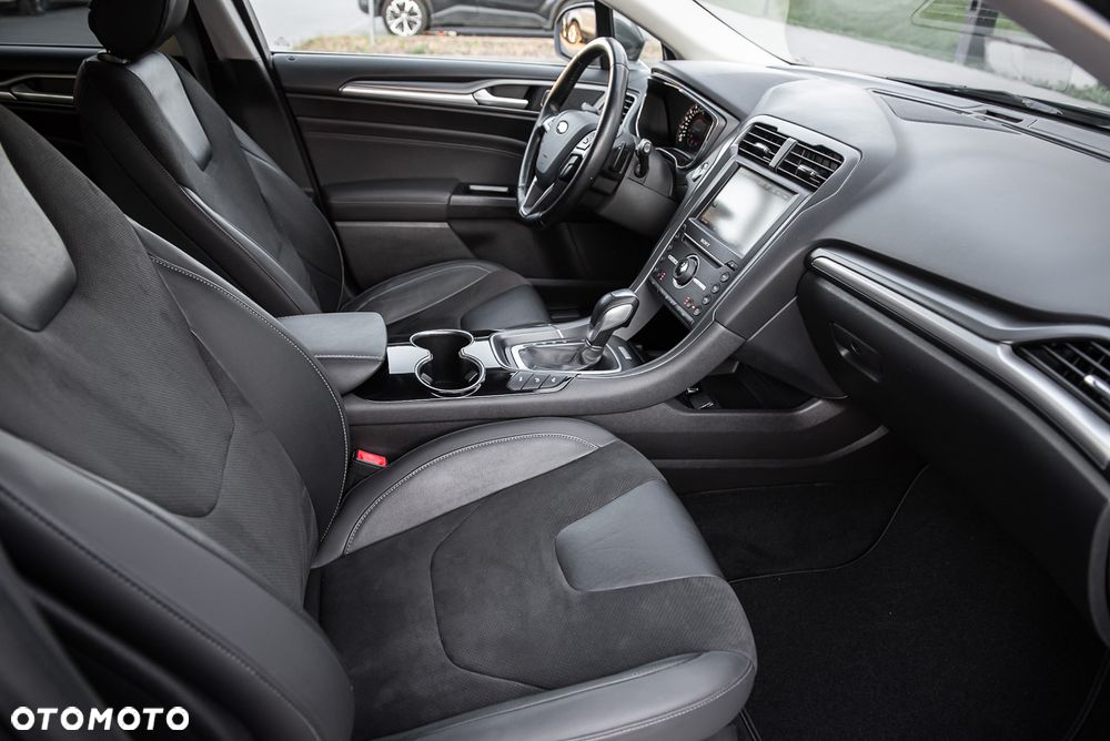 Ford Mondeo 2.0 TDCi Titanium PowerShift - 18