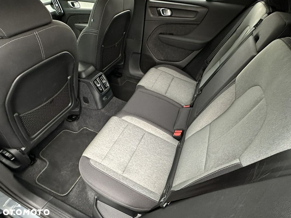 Volvo XC 40 T4 Plug-In Hybrid Core - 18