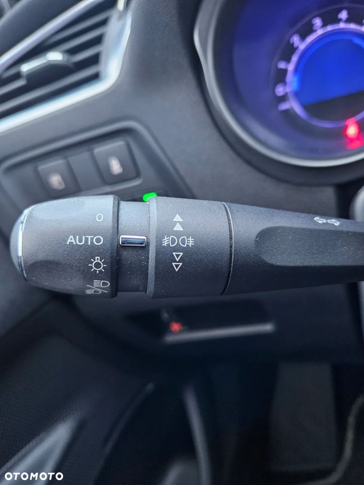 Citroën C4 BlueHDi 120 Stop&Start Business Class - 28