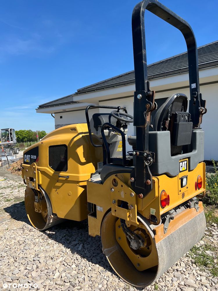 Caterpillar Walec drogowy CAT 100cm CB22B 2017r  zagęszczarka Catepillar CB 22 B Szer 100 cm Wibracja na oba bębny Zbiorniki na wodę Bomag  2,5 tony 24KW - 9