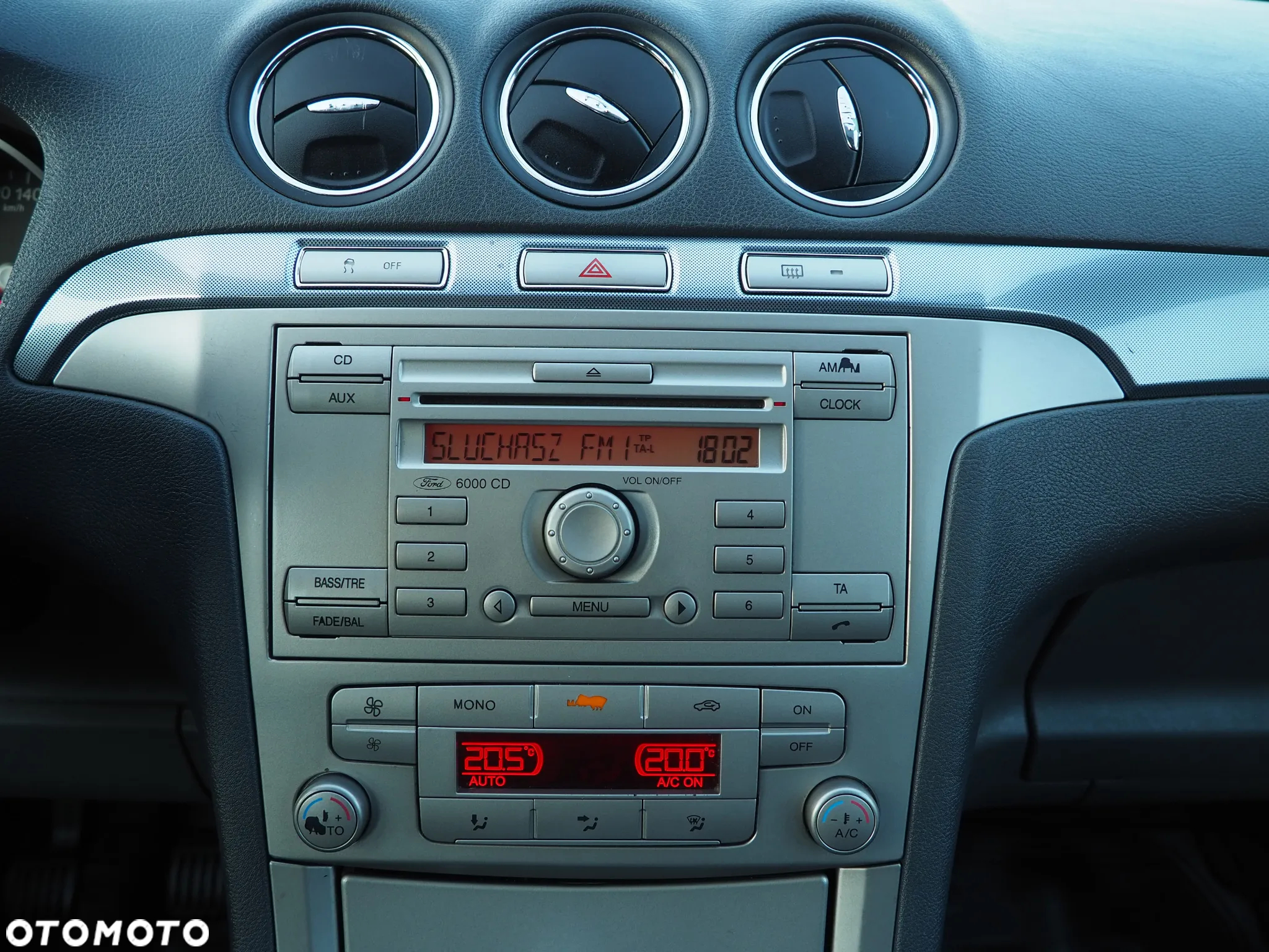 Ford S-Max - 36