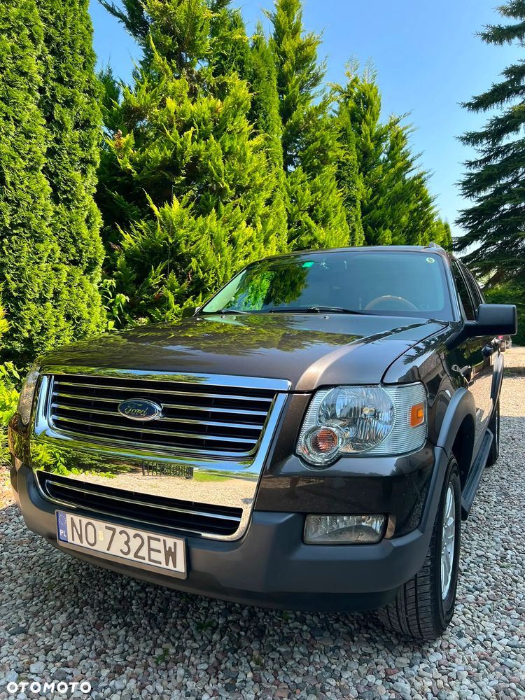 Ford Explorer 4.0 AWD - 18