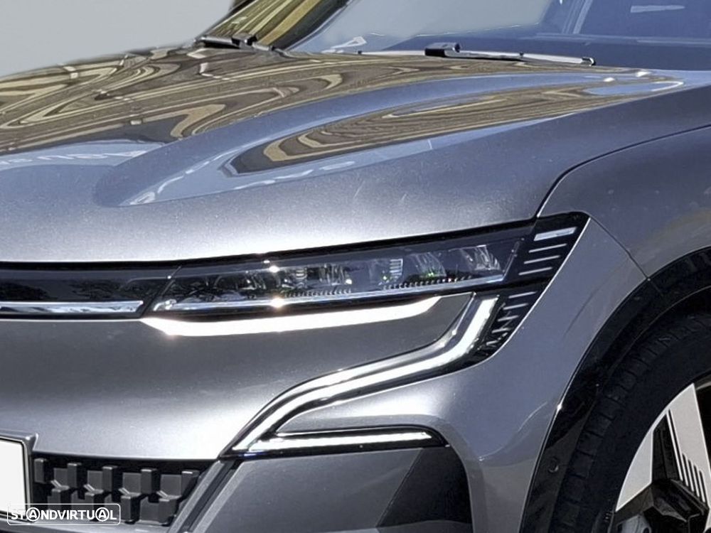 Renault Mégane E-Tech - 3