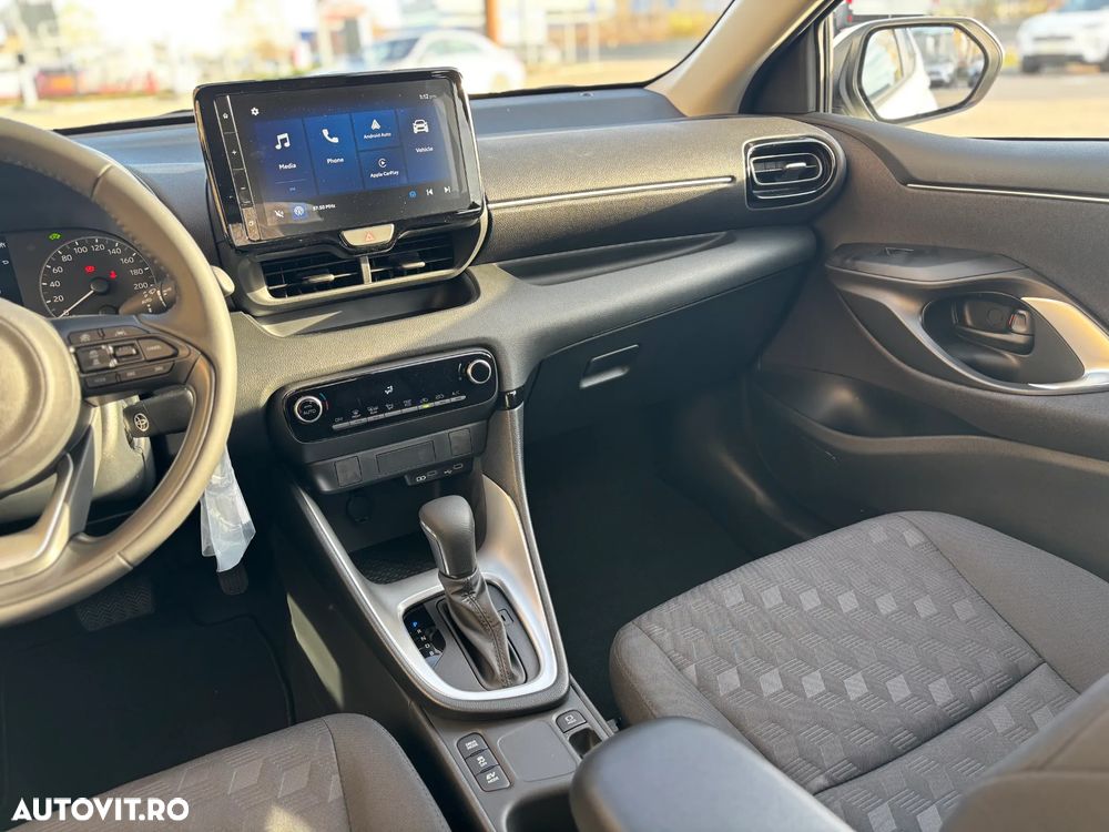 Toyota Yaris 1.5 VVT-i HSD Eco - 14