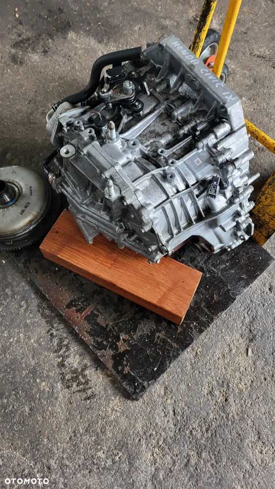 Honda civic sedan 9generacji 1.8 benzyna skrzynia automat M3WC-2339752