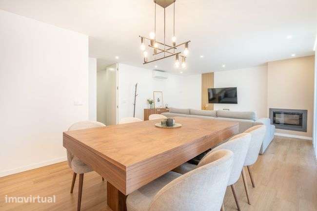 Apartamento T3 Semi-novo com Varandas em Real, Braga - Grande imagem: 2/30