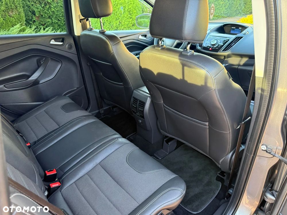 Ford Kuga 2.0 TDCi 4x4 Titanium - 15