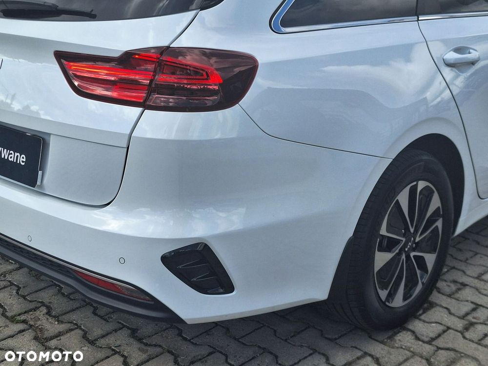 Kia Ceed 1.5 T-GDI Tribute DCT - 32