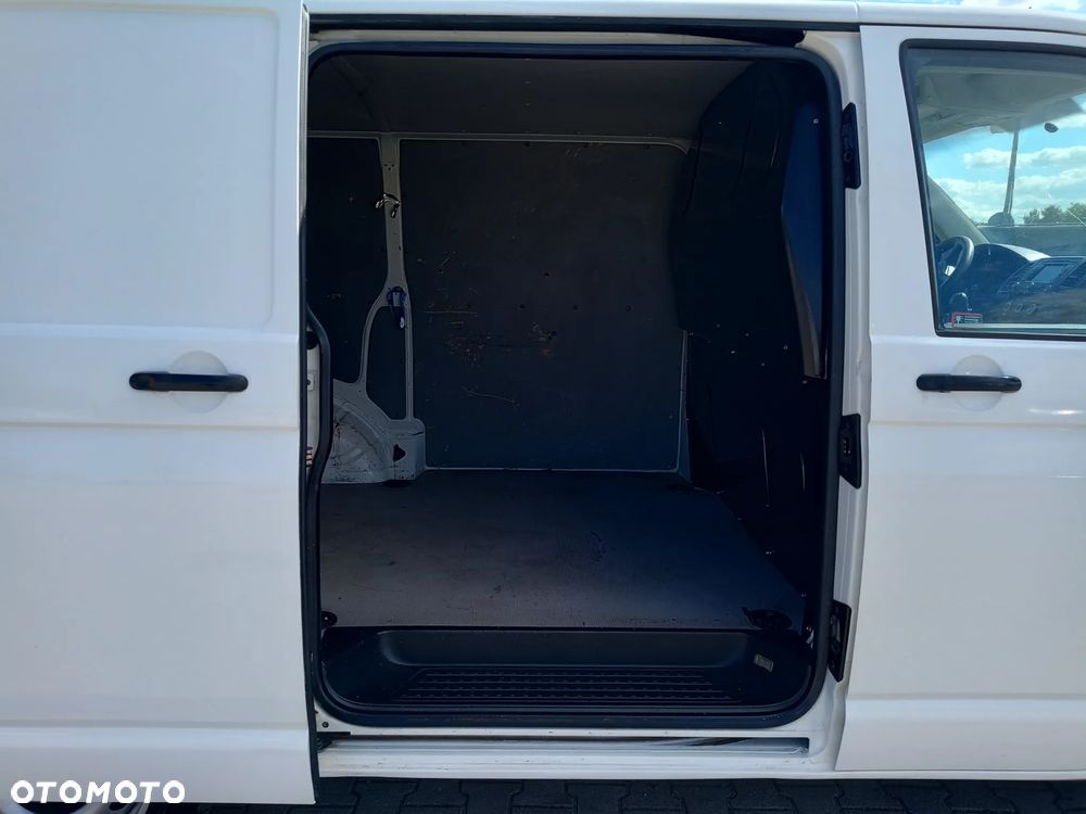 Volkswagen Transporter - 12