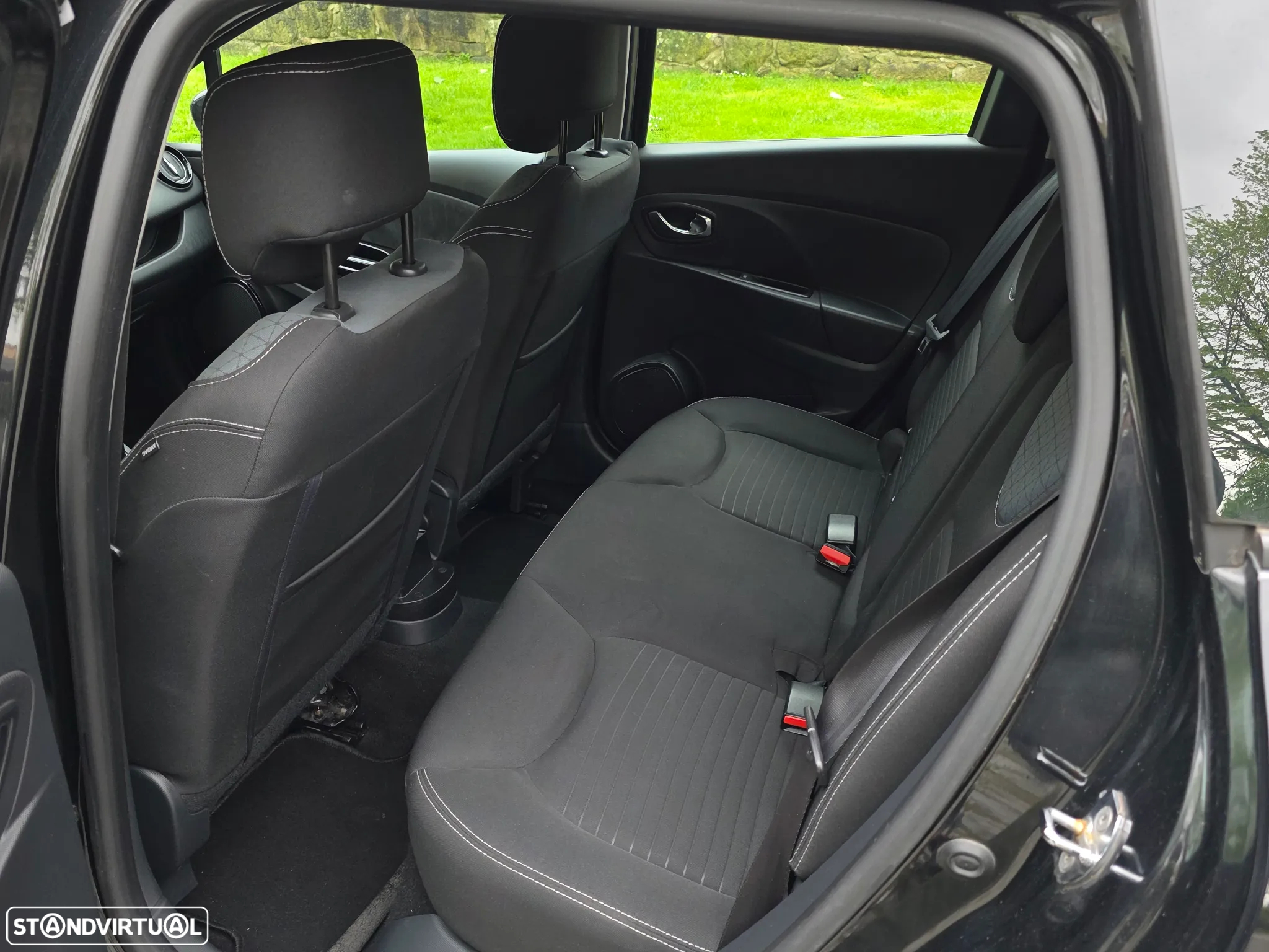 Renault Clio Sport Tourer 0.9 TCE Limited - 9