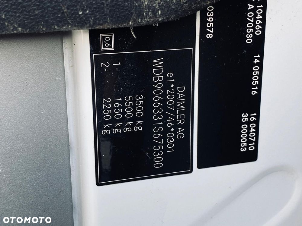 Mercedes-Benz SPRINTER - 31