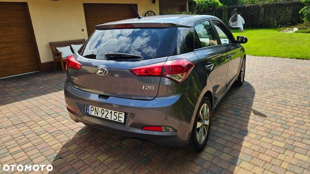 Hyundai i20 1.2 Passion - 8