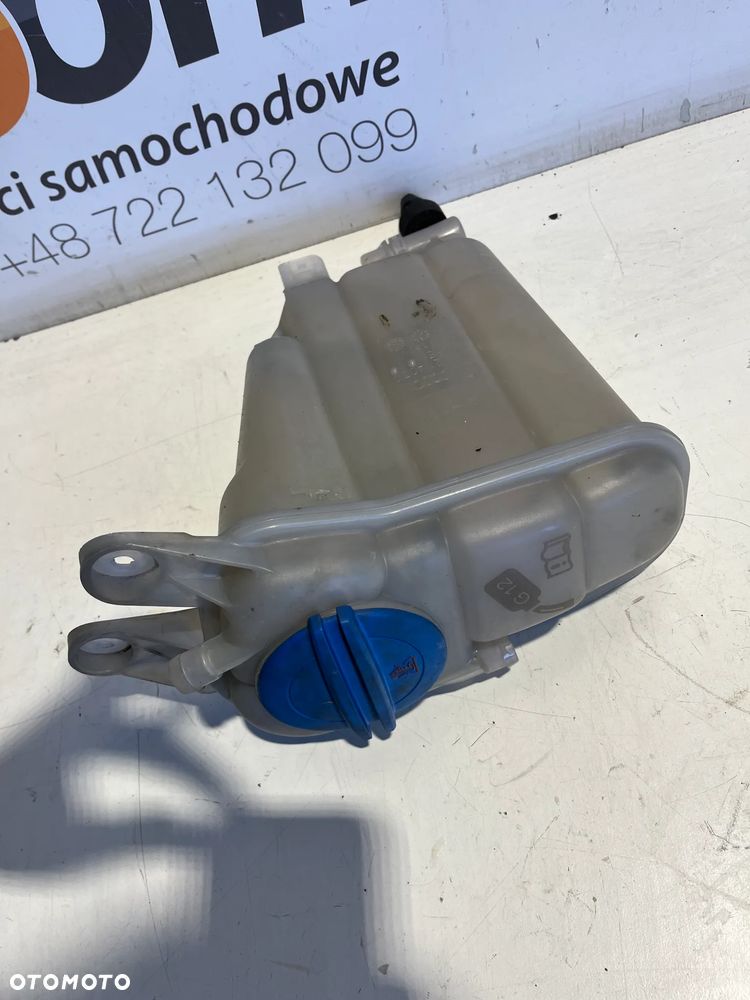 ZBIORNICZEK WYRÓWNAWCZY 8K0121403G AUDI A4 B8 - 1