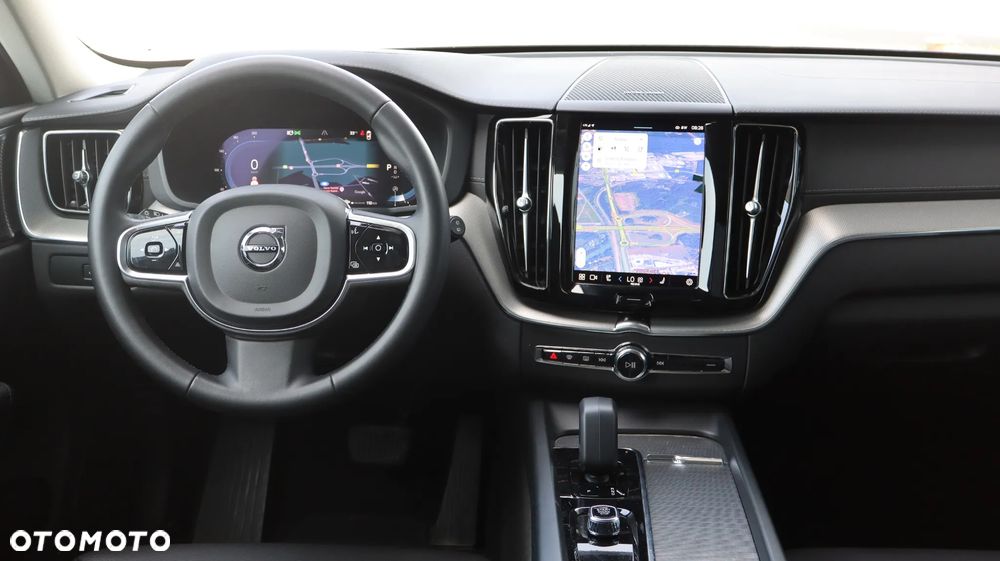 Volvo XC 60 B5 B AWD Ultimate Bright - 12
