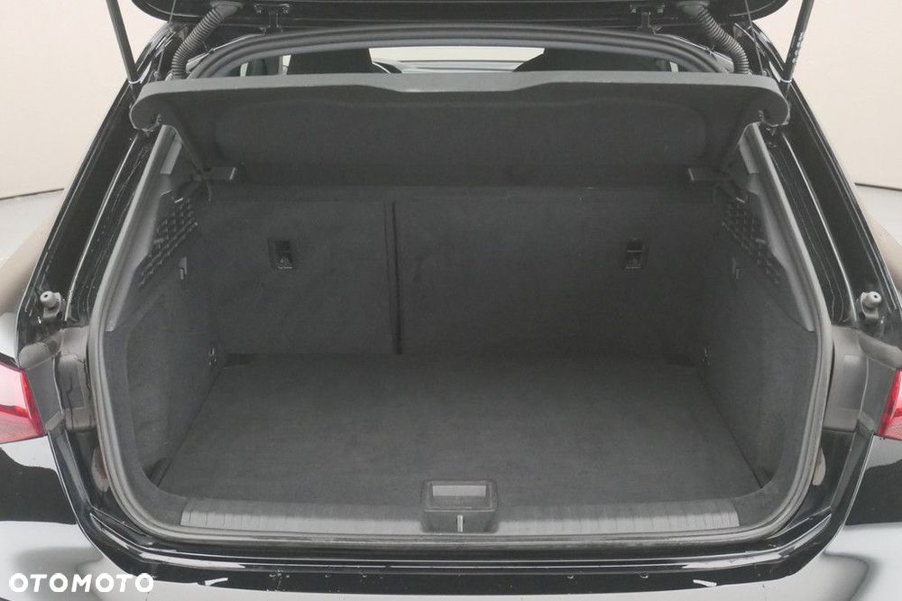 Audi A3 Sportback - 16