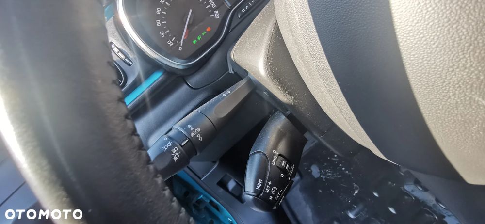 Citroën C3 1.2 PureTech Shine - 15