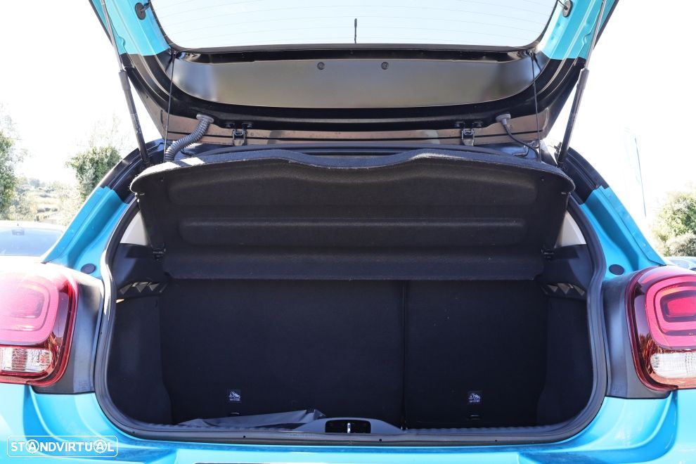 Citroën C3 1.2 PureTech Shine - 17