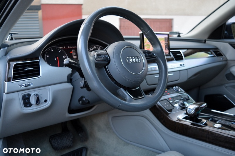 Audi A8 4.2 TDI Quattro - 8