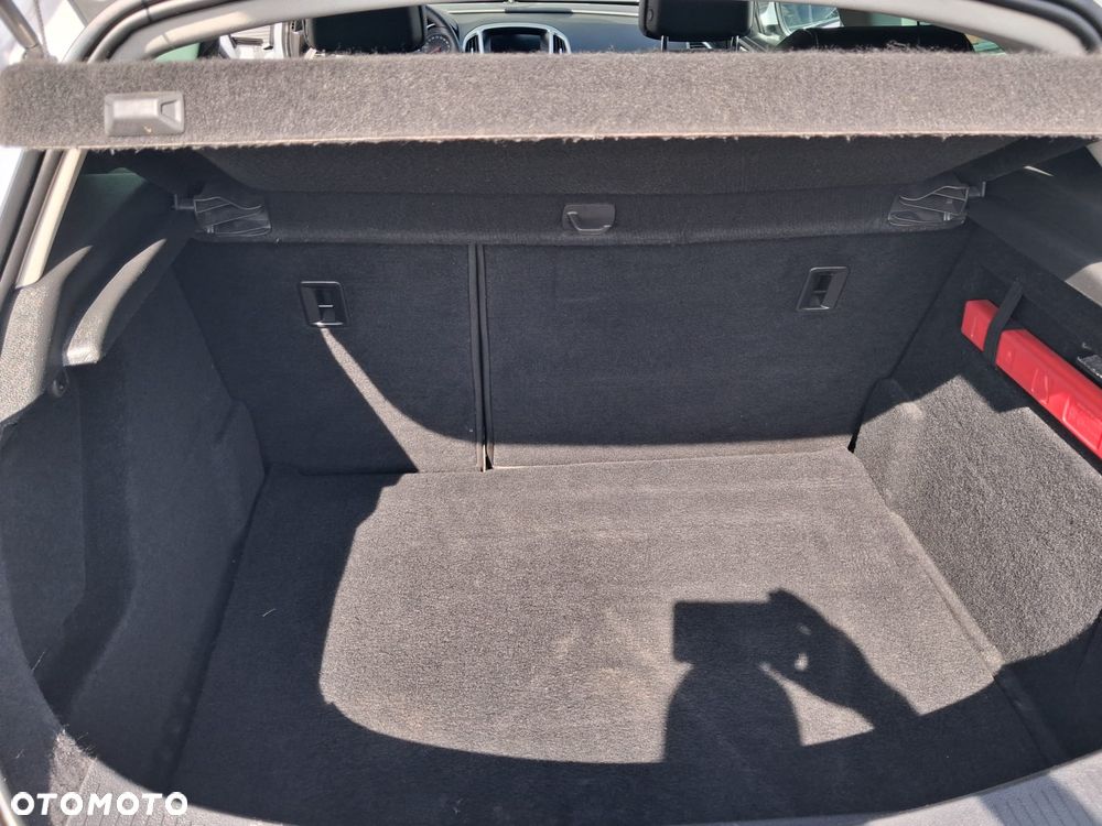 Opel Astra - 18