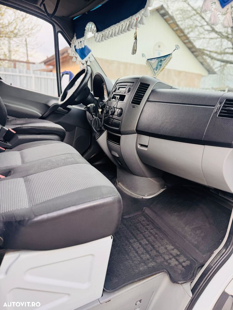 Mercedes-Benz Sprinter - 16